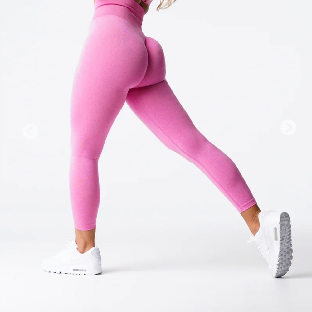 Bubble Gum Pink NV Seamless Leggings